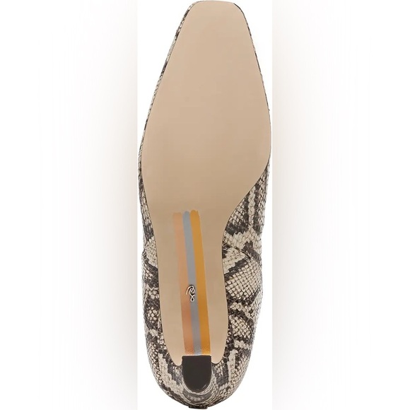 Sam Edelman Margo Grey Snake Print Chelsea Boots NIB Sz 7.5 - Picture 6 of 11